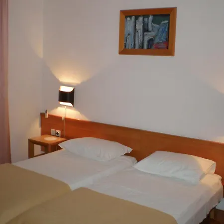 Guest house Magnolija 3*